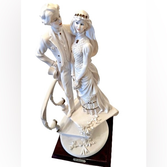 Giuseppe Armani Bride Groom Figurine Wedding Statue Italian Porcelain 1988 - Picture 5 of 15